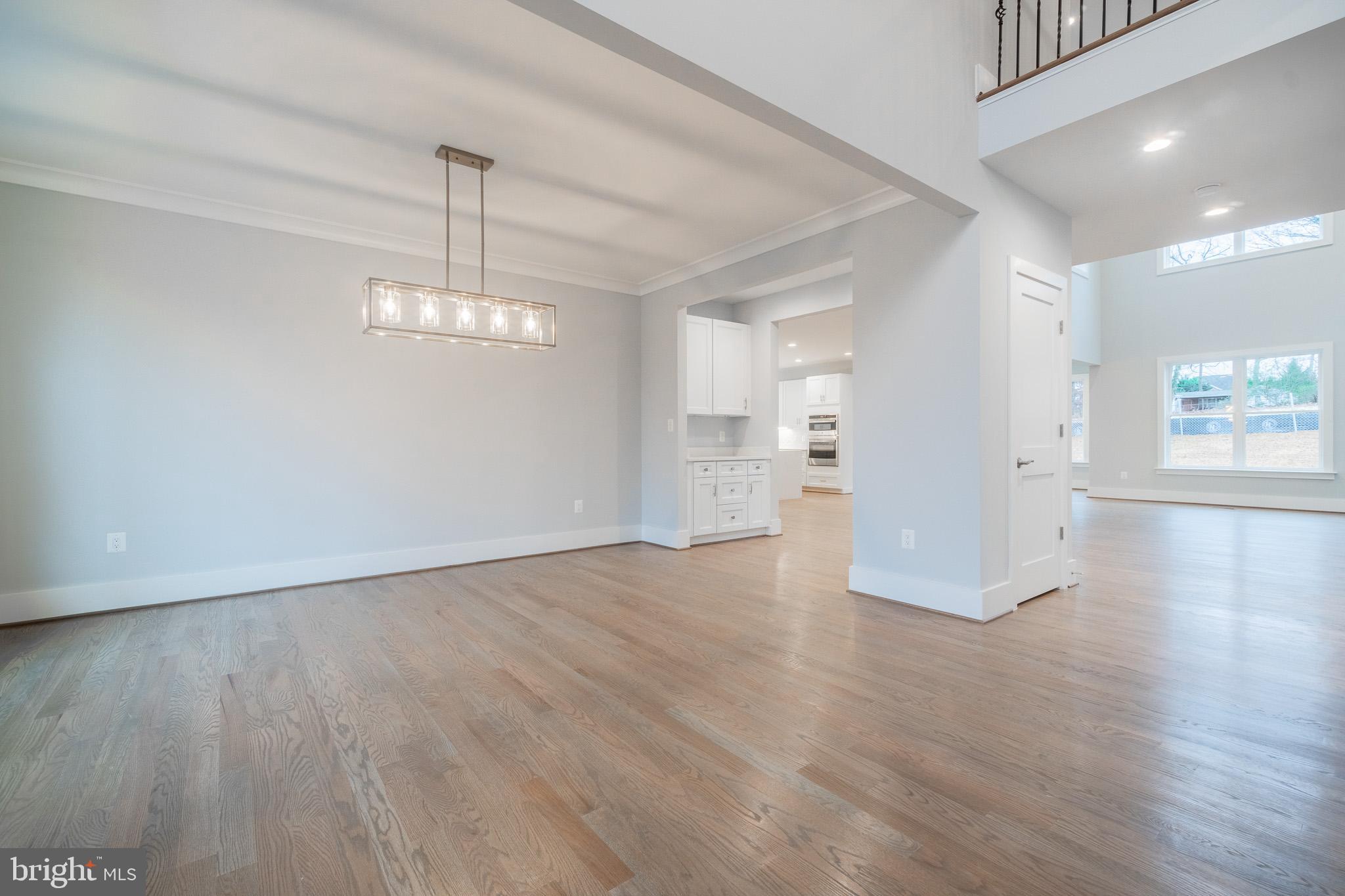 WINDSOR ESTATES - Residential