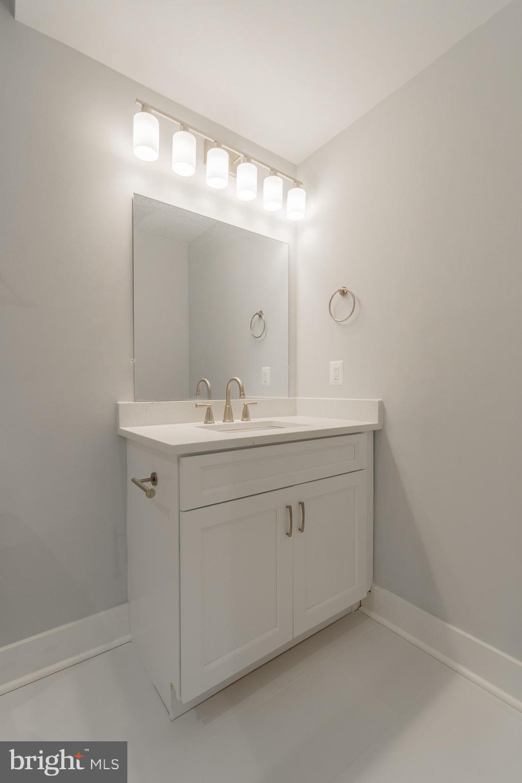 WINDSOR ESTATES - Residential