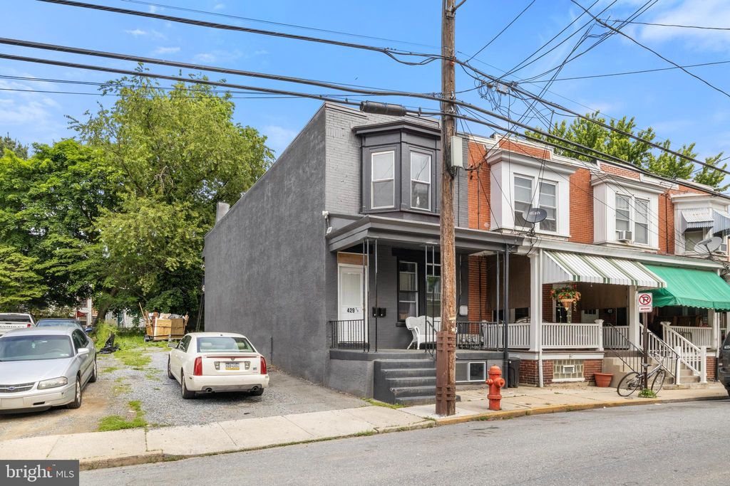 Photo of 429 - 1/2 W Vine Street, Lancaster, PA 17603 (MLS # PALA2055132)