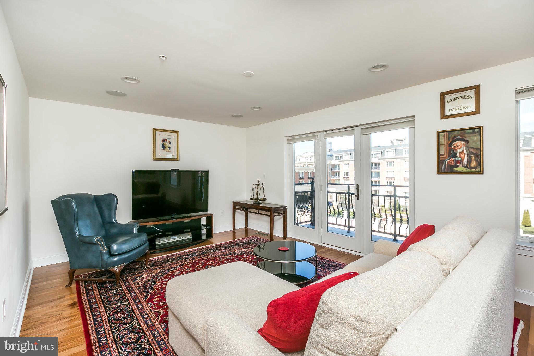 HARBORVIEW - Residential Lease