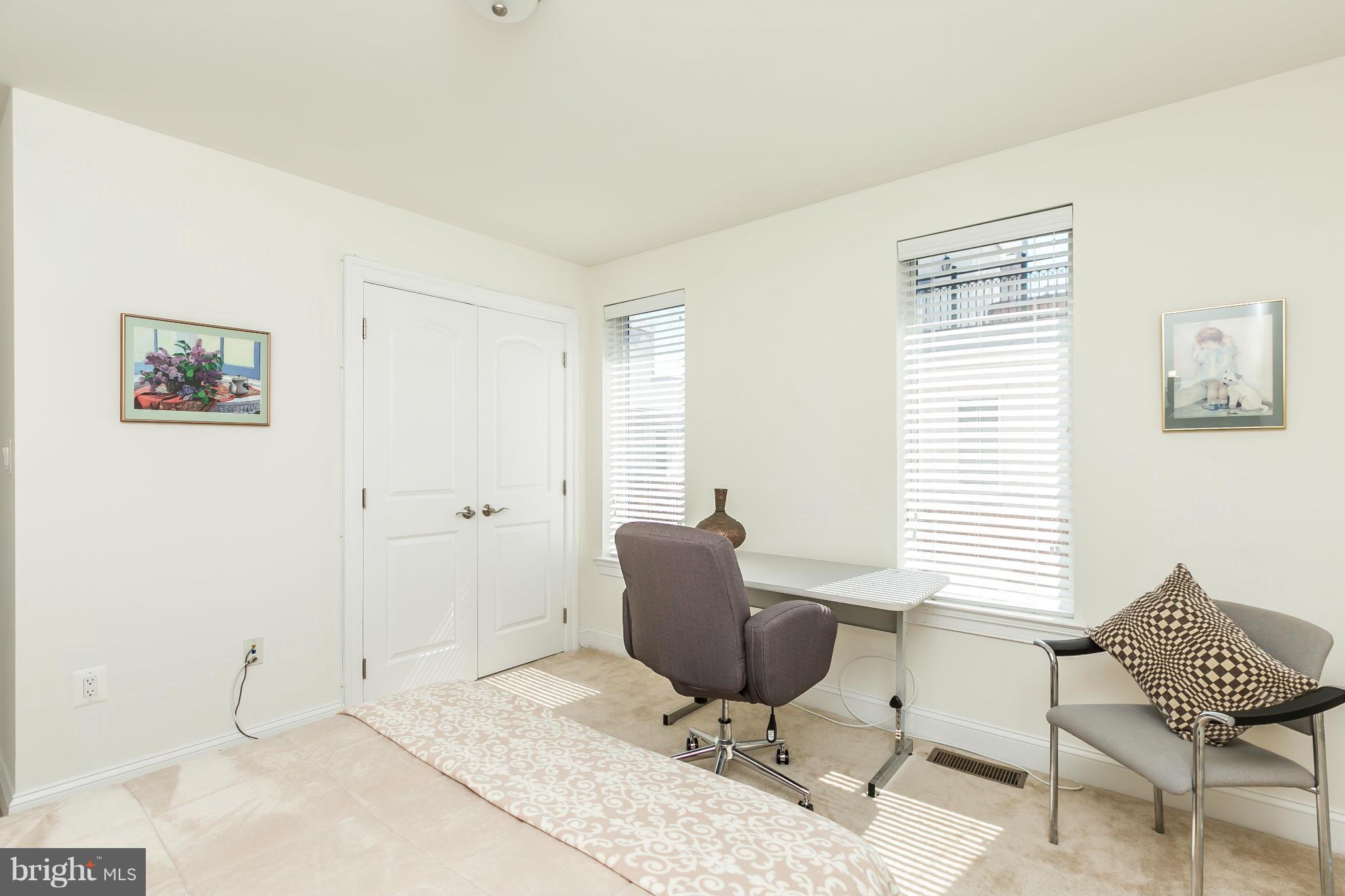 HARBORVIEW - Residential Lease