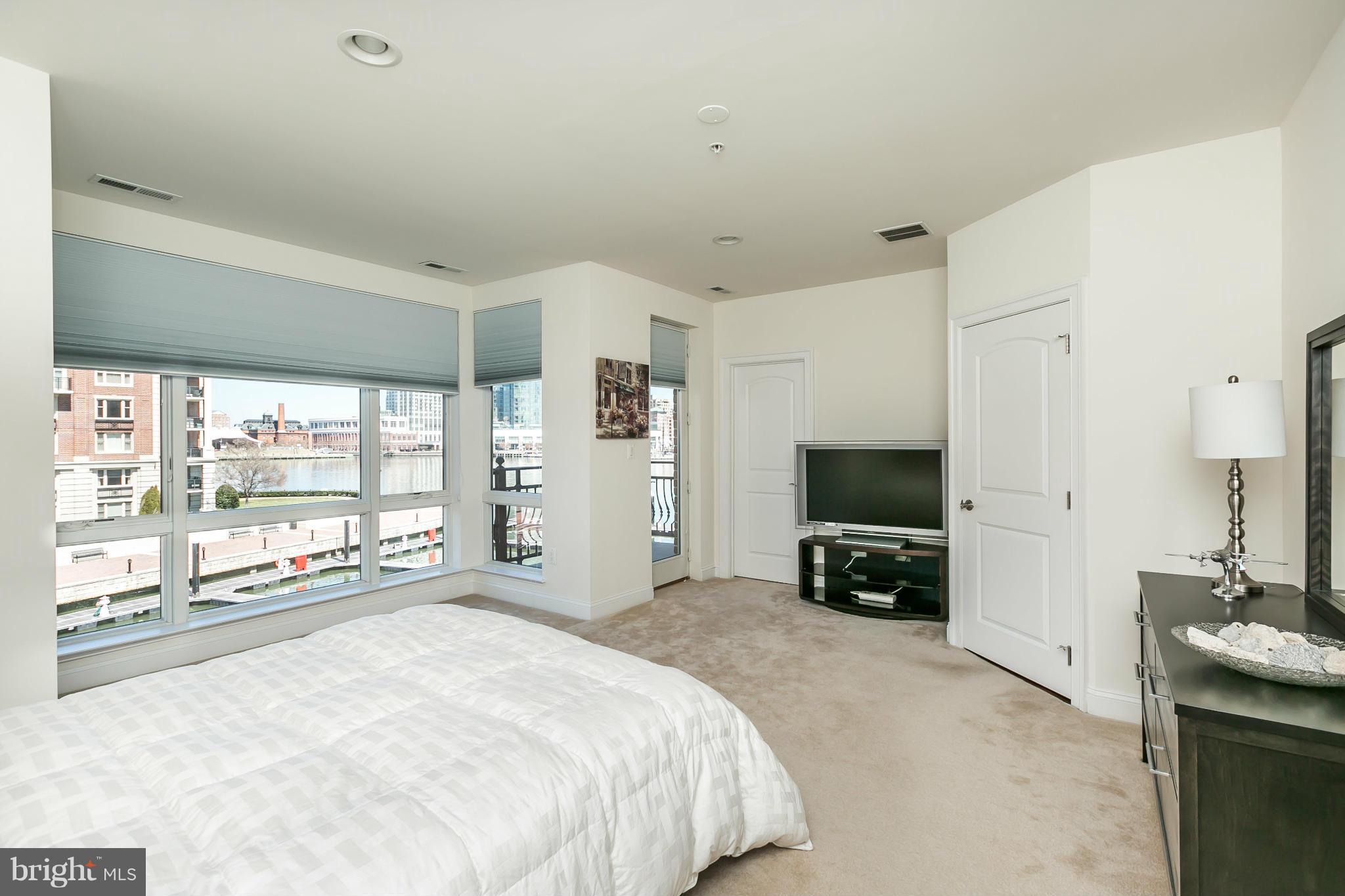 HARBORVIEW - Residential Lease