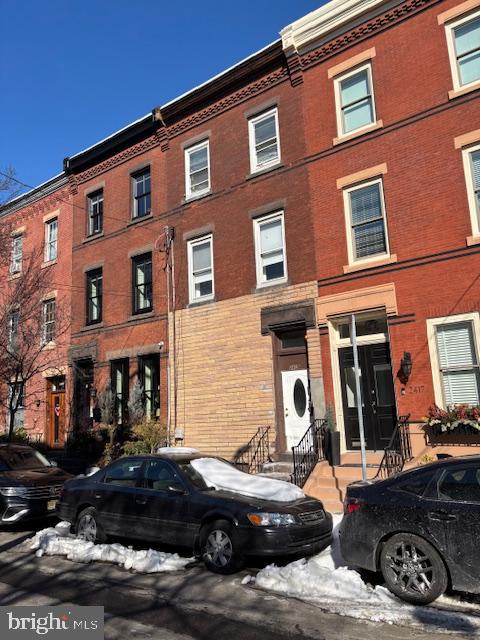 ART MUSEUM AREA - Residential Income