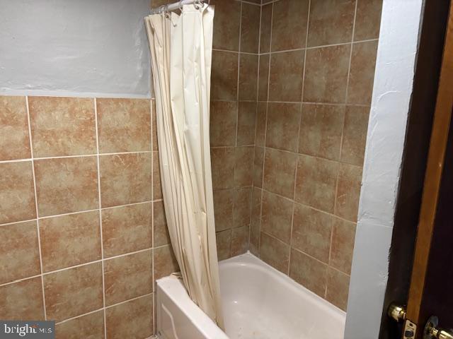 ART MUSEUM AREA - Residential Income