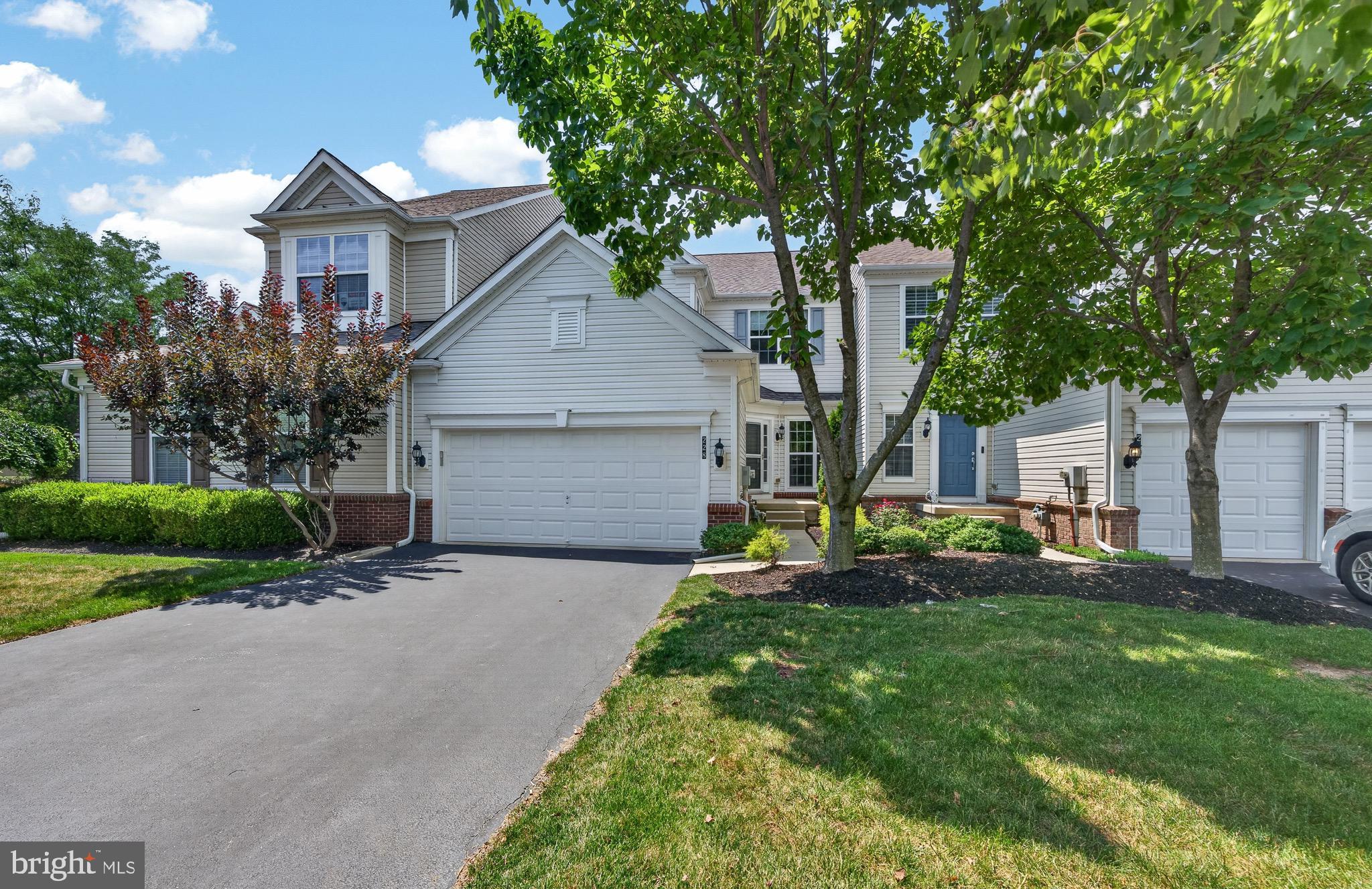 228 N CALDWELL CIRCLE