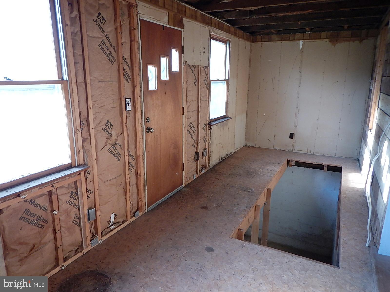 KINGSVILLE - Residential