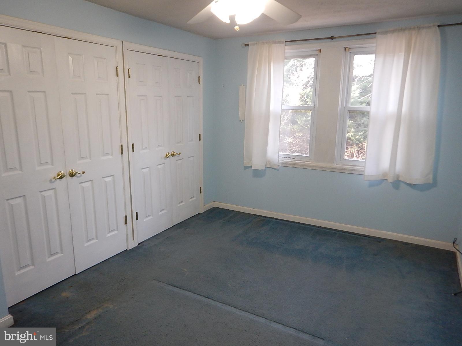 KINGSVILLE - Residential