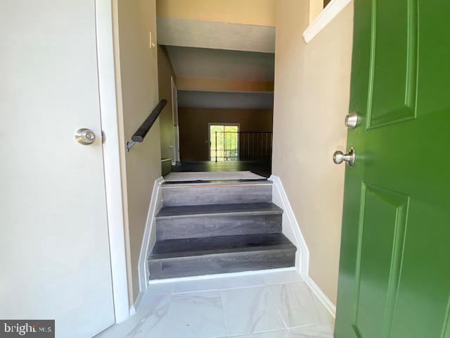 BRETON WOODS - Residential Lease