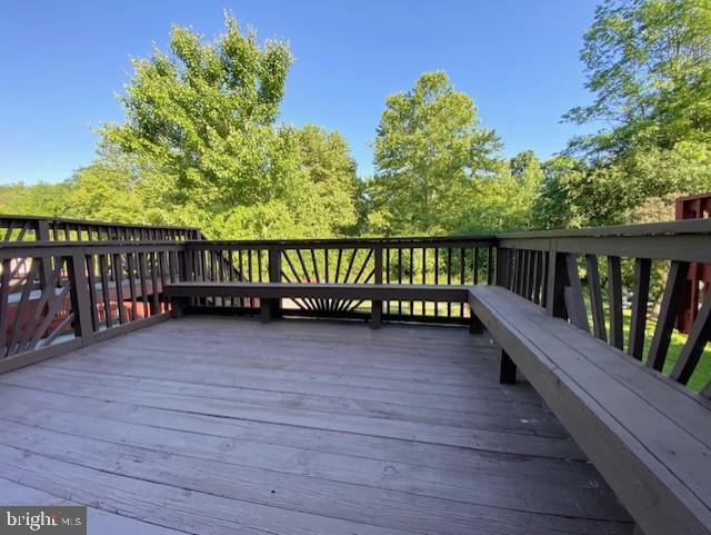 BRETON WOODS - Residential Lease