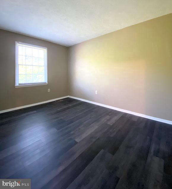 BRETON WOODS - Residential Lease