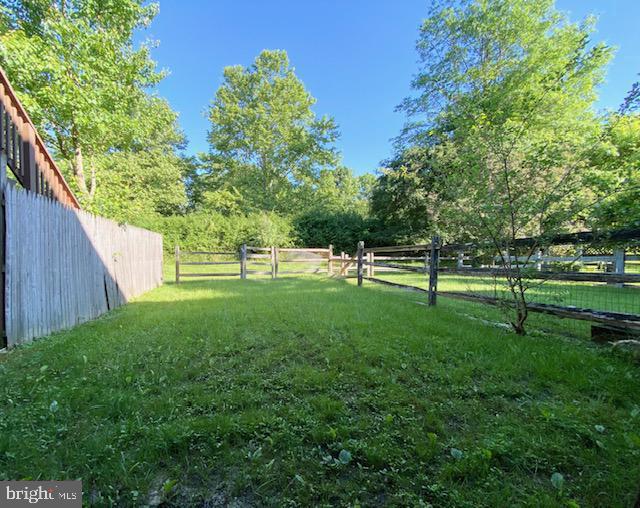 BRETON WOODS - Residential Lease