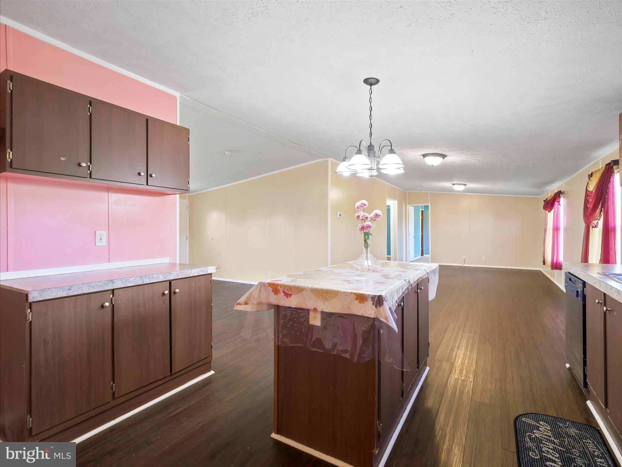 WARM SPRING ESTATES - Residential