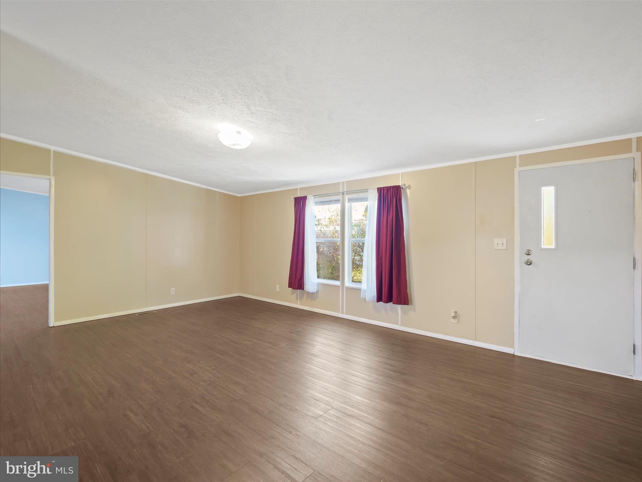 WARM SPRING ESTATES - Residential