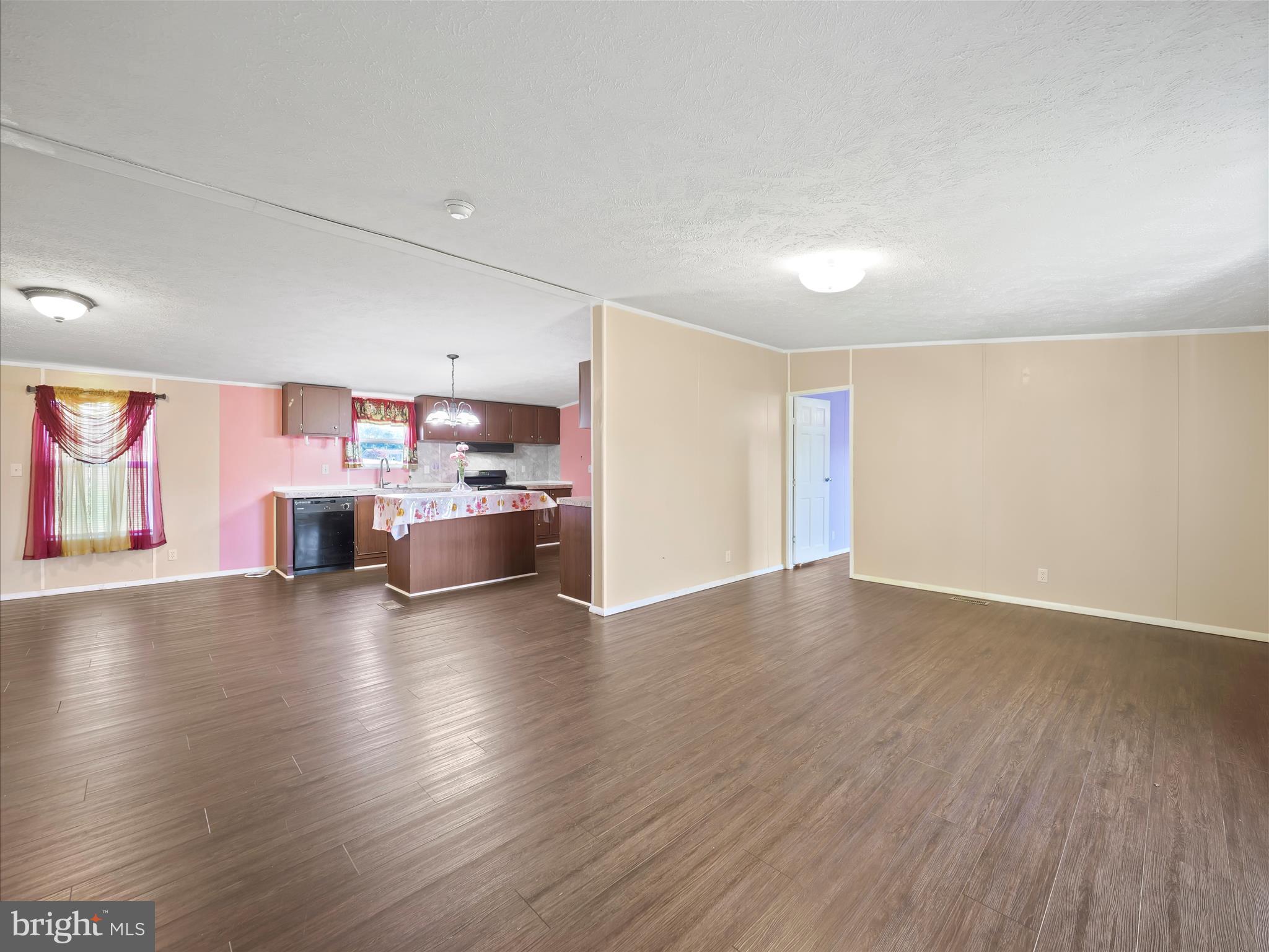 WARM SPRING ESTATES - Residential