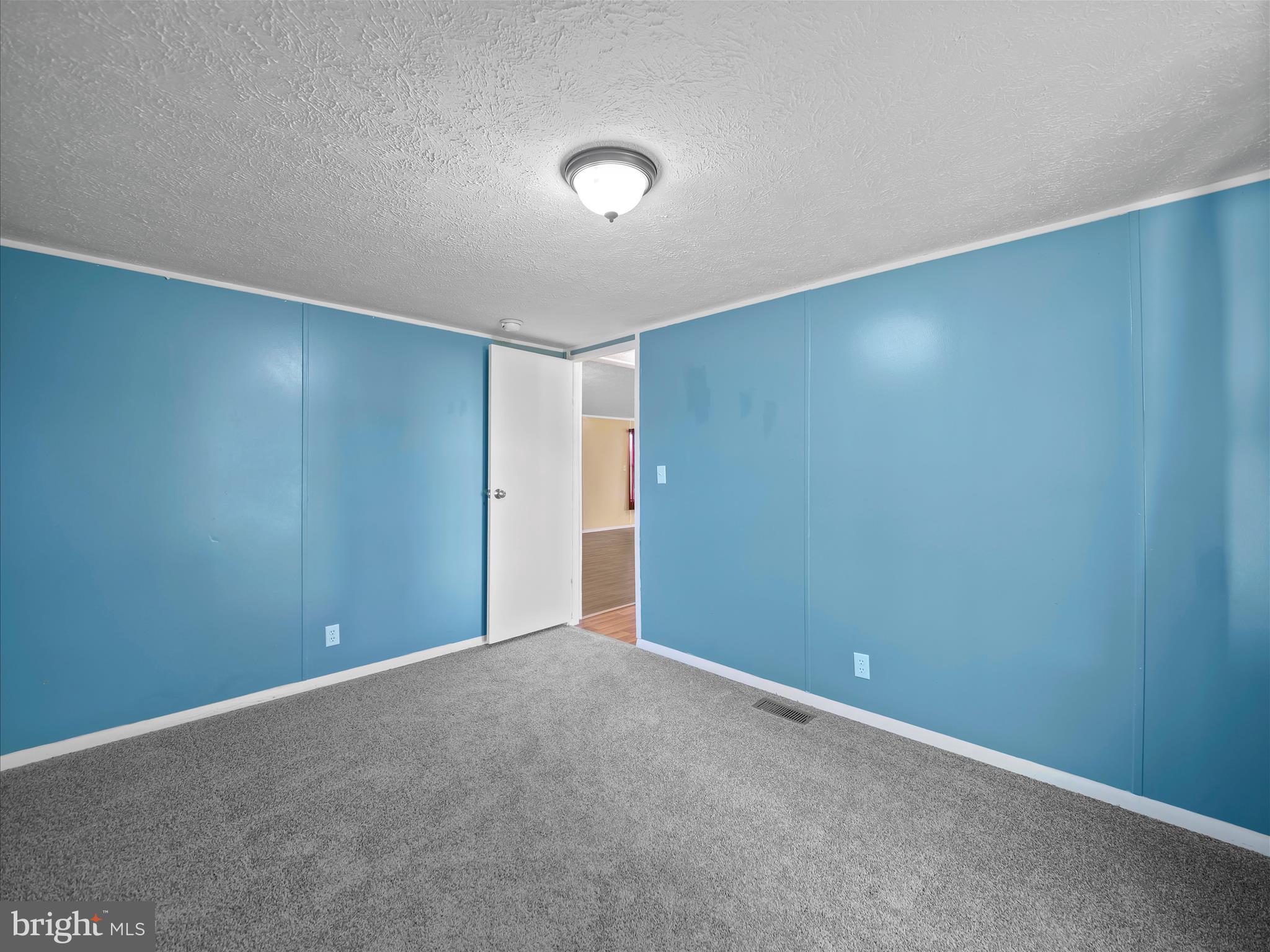 WARM SPRING ESTATES - Residential