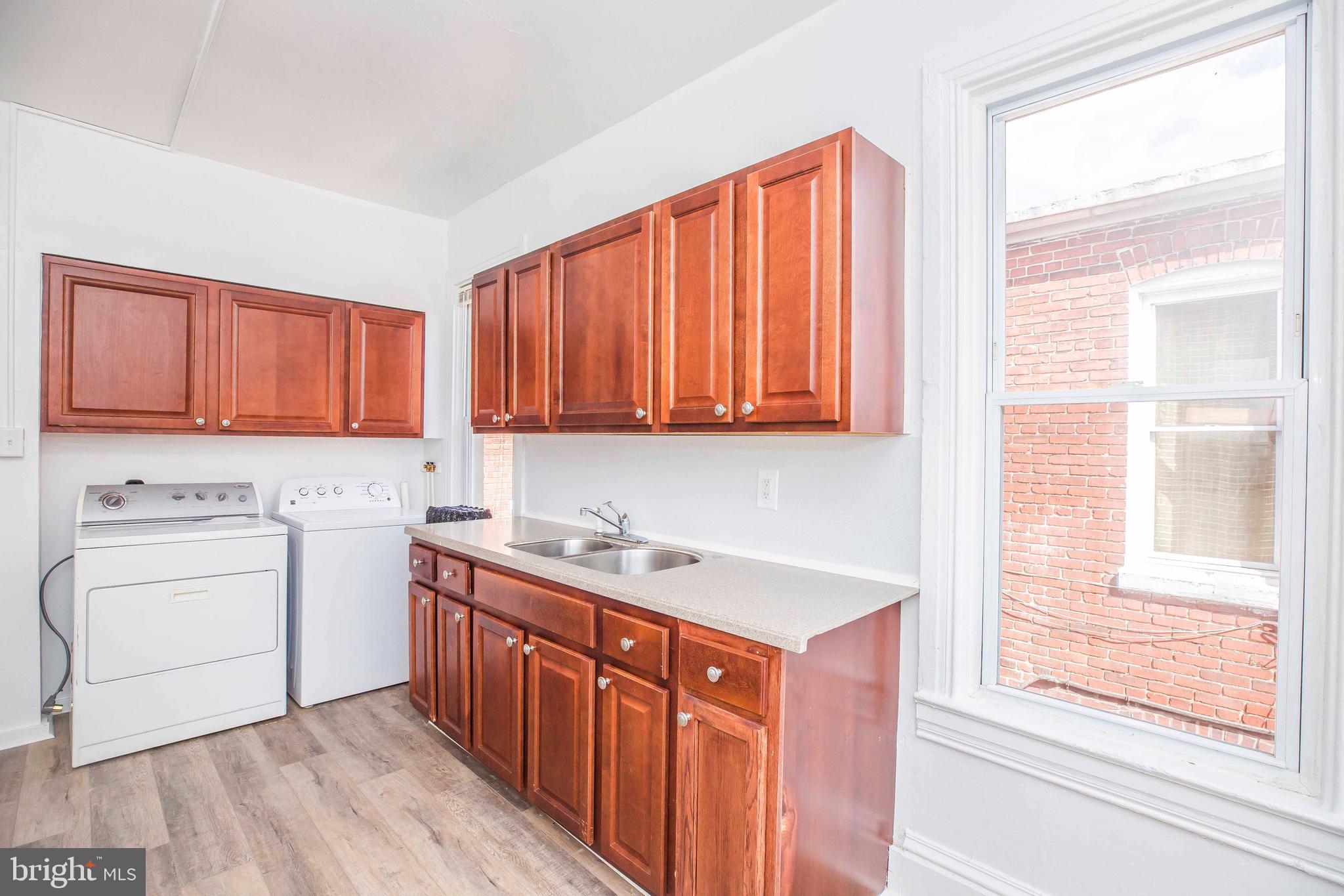 YORK CITY - Residential Income