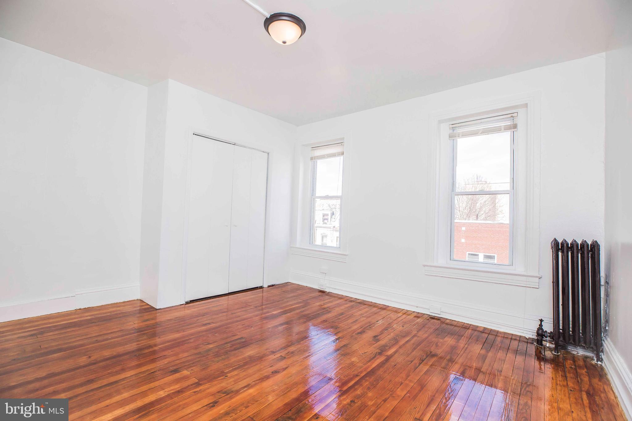 YORK CITY - Residential Income