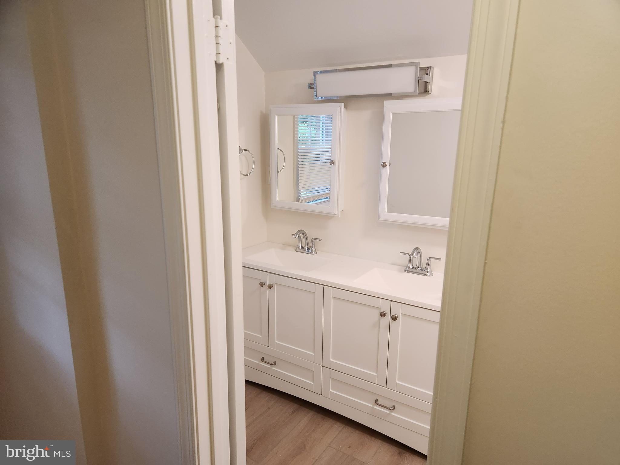 BUCKNELL MANOR - Residential Lease