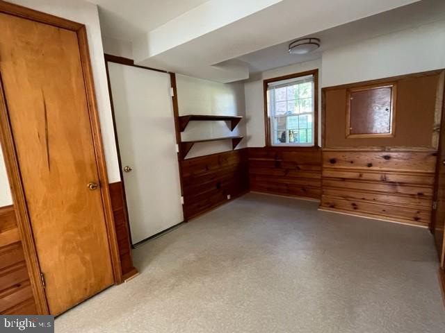 BUCKNELL MANOR - Residential Lease