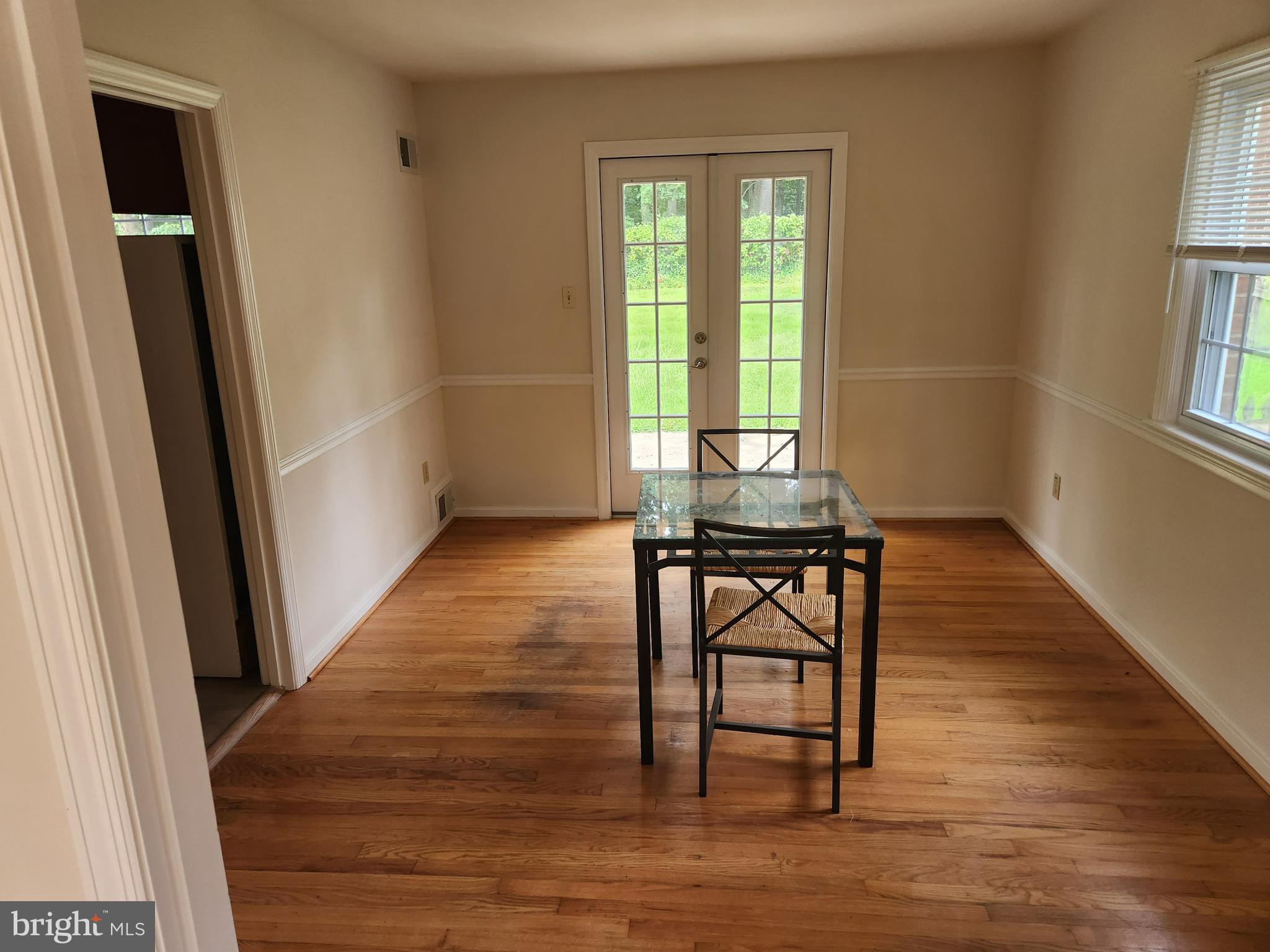 BUCKNELL MANOR - Residential Lease