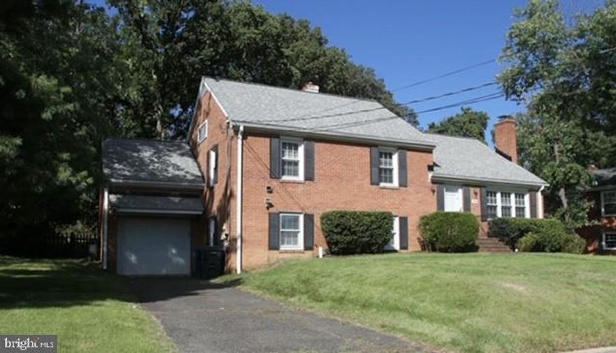 Owners motivated - Come with an offer. PRICE REDUCED AND READY TO GO! NEW PICTURES  show what a great house this is!   This large 3 bedroom, 3 bath detached home is ready for you.  Close to schools, shopping, GW Parkway, Old Town Alexandria.
When you step into the living room, you are welcomed with lots of windows and bright light. You have a separate dining room with French doors leading to a large fully fenced backyard.  The kitchen features new counters, floor and stove.  Fireplace is decorative only.
The lower level of the home gives you a large family room, full bath, laundry room and access to the 1 car garage.   Fully fenced back yard, backs to parkland.
The upper level gives you three bedrooms, and two fully renovated bathrooms.  Access to extra storage in the attic is there also.  Pets are considered on a case by case basis. 
Tenants are responsible for all utilities, renters insurance, lawn care.
Application fee of $45 per adult and the security deposit are payable through Zelle to the property manager.