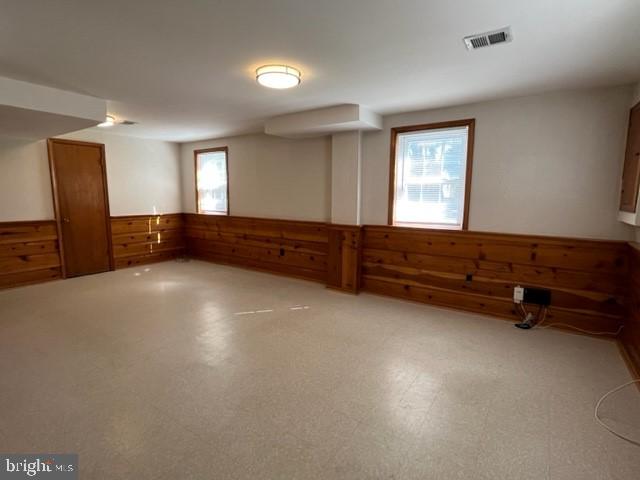 BUCKNELL MANOR - Residential Lease