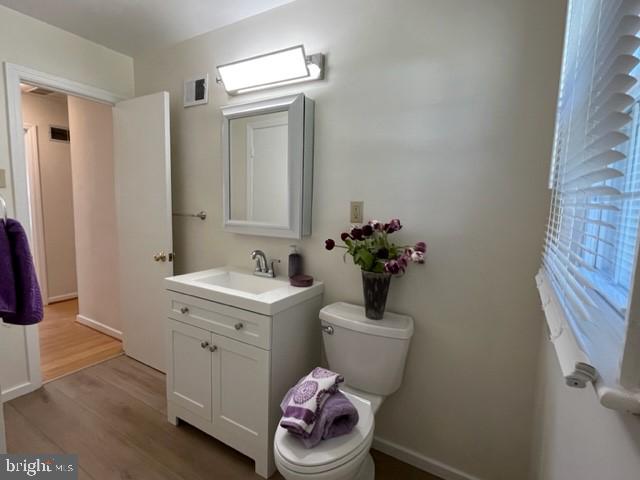 BUCKNELL MANOR - Residential Lease