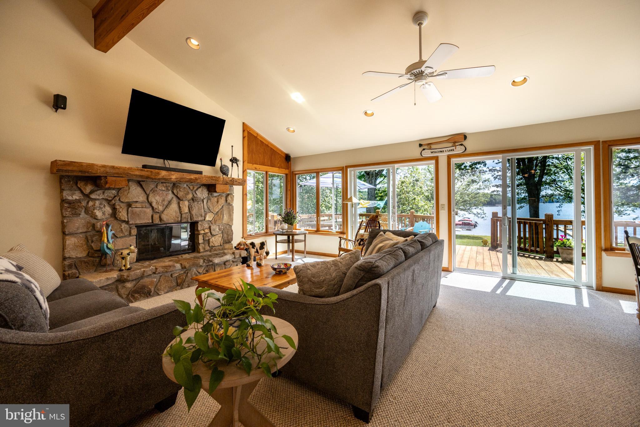 GLEN COVE - Residential