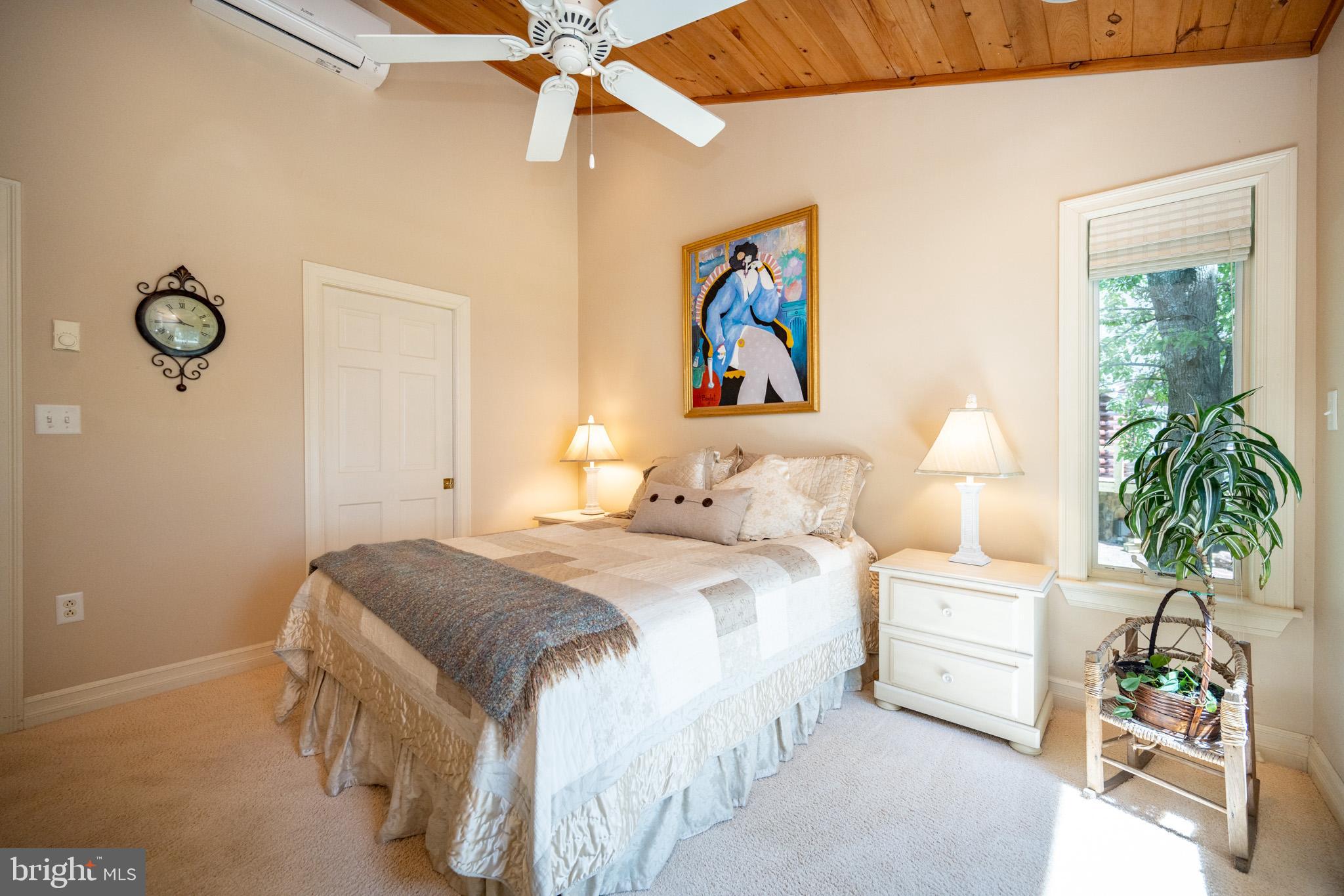 GLEN COVE - Residential