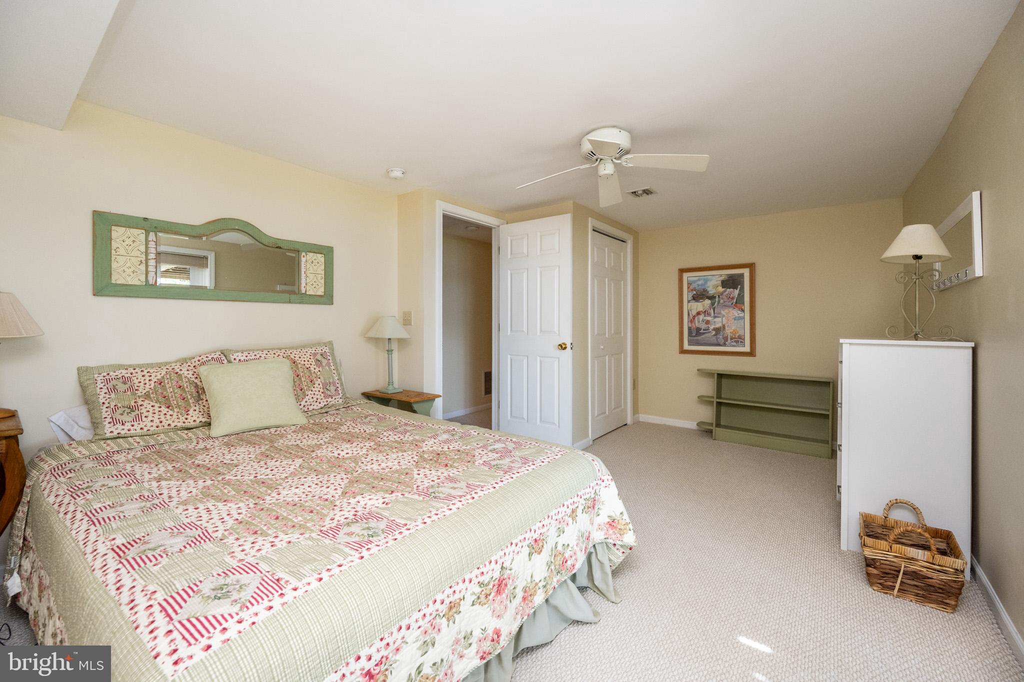 GLEN COVE - Residential