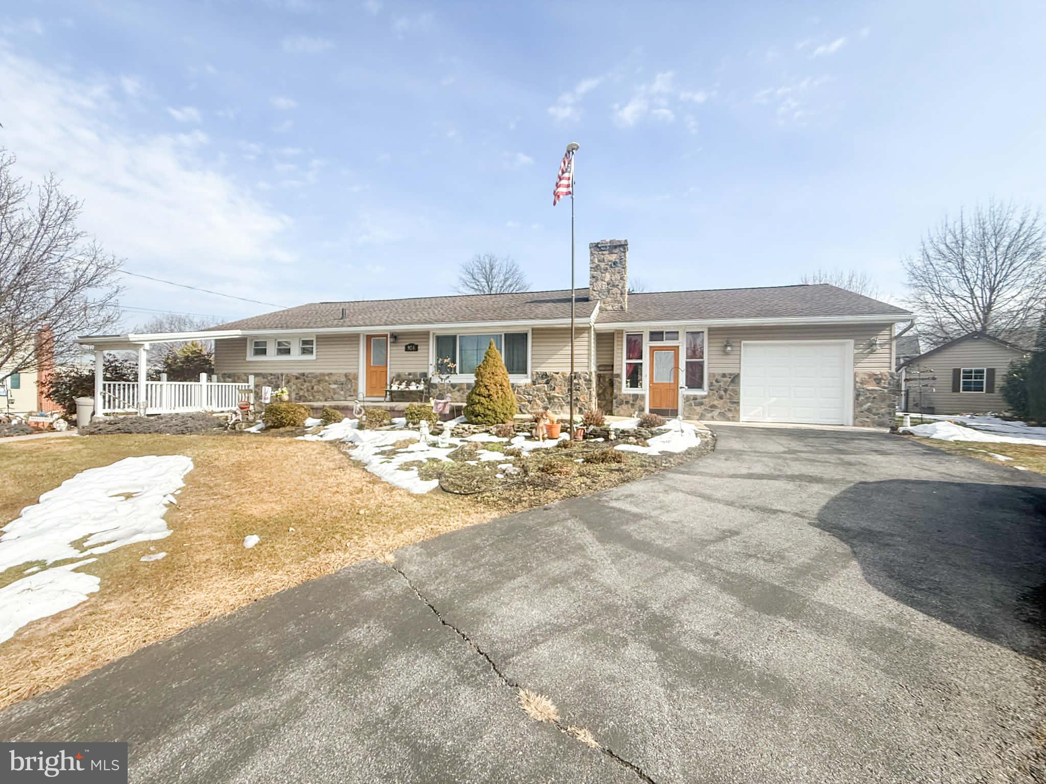 924 BLANCHARD AVENUE