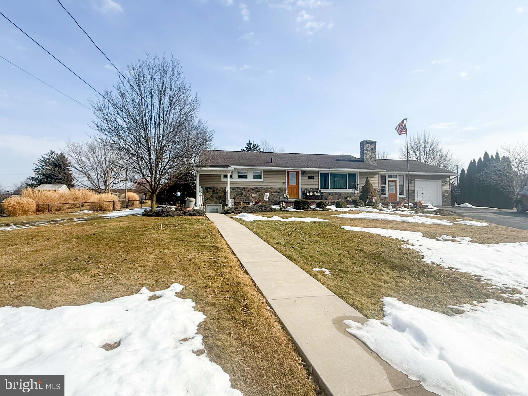 924 BLANCHARD AVENUE