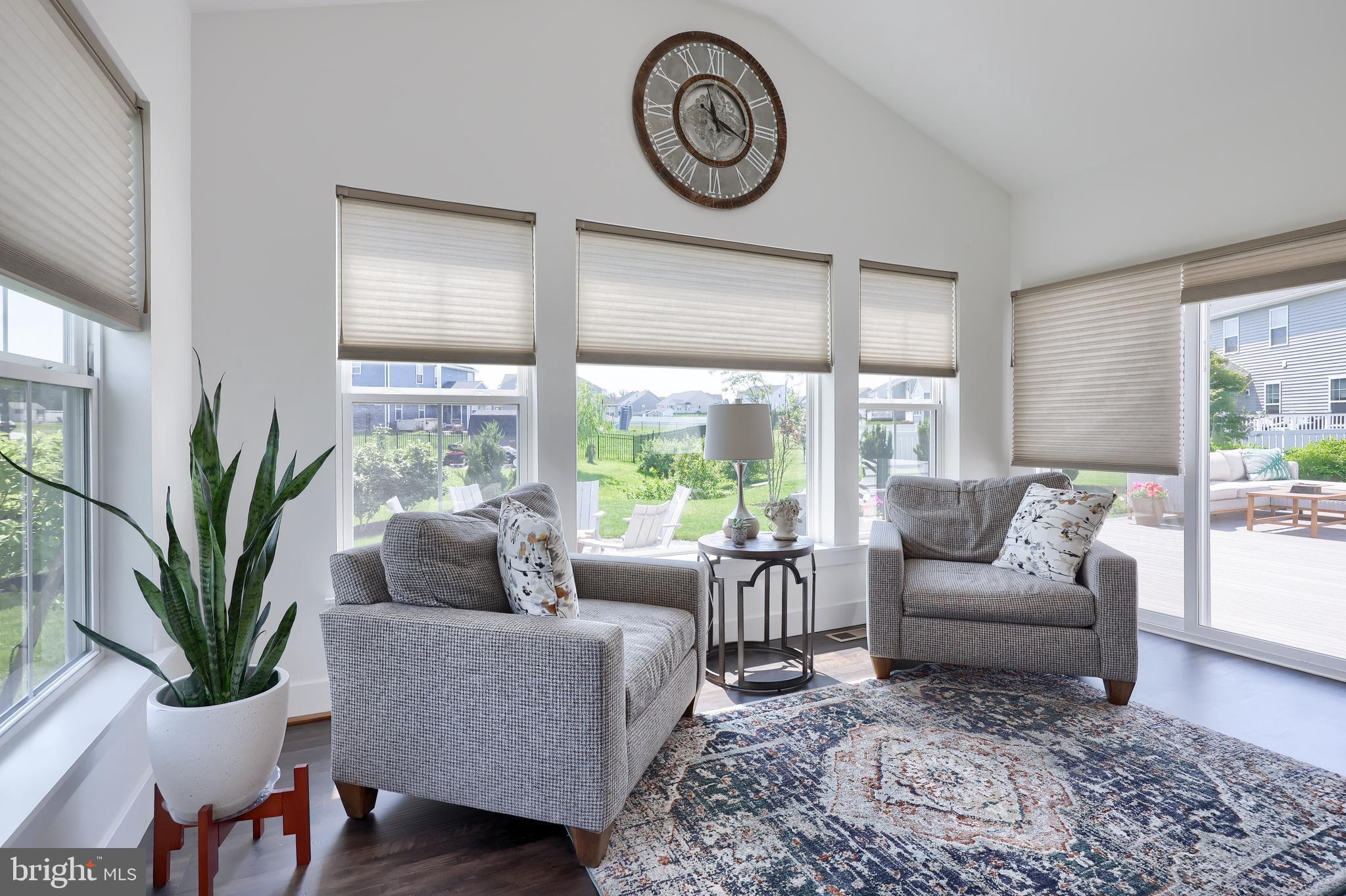 4052 COUNTRY DRIVE