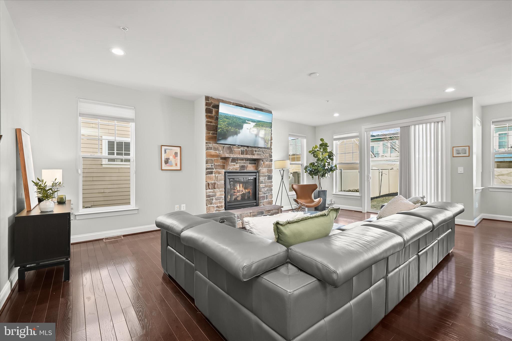 MAPLE LAWN - Residential