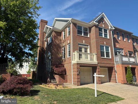 Photo of 46681 Lynnhaven Square, STERLING, VA 20165 (MLS # VALO2125050)
