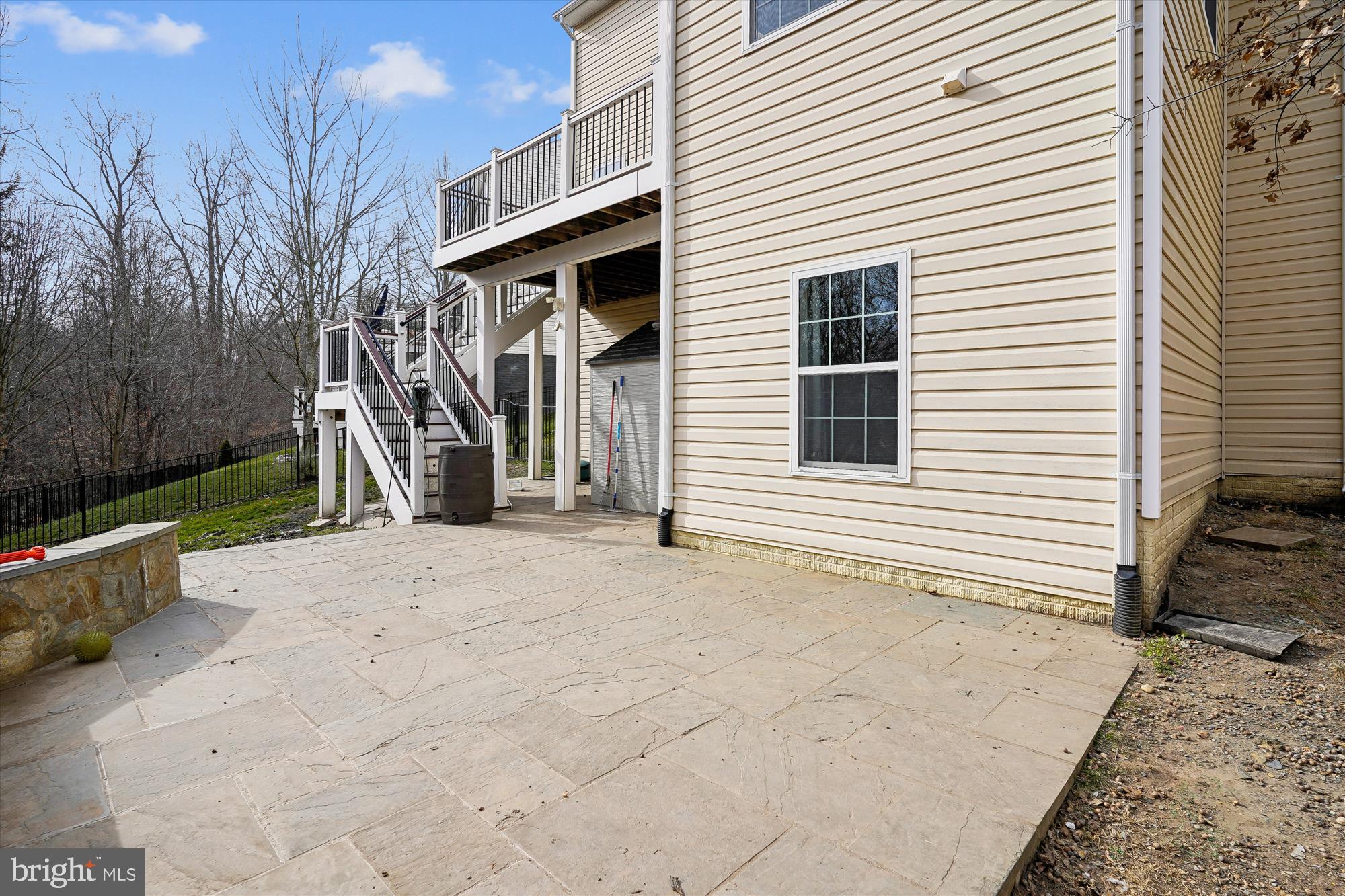 EAGLES POINTE - Residential