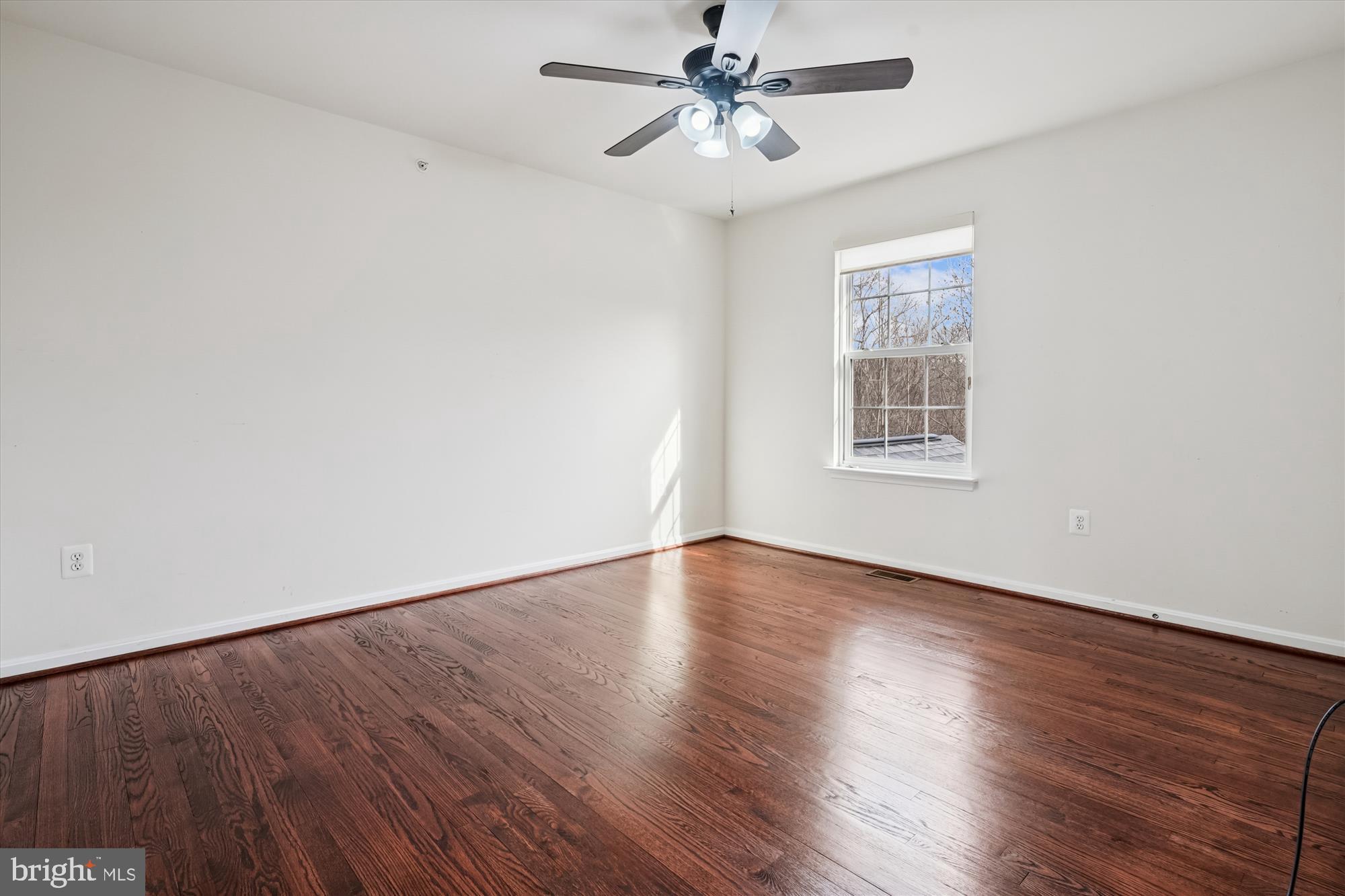 EAGLES POINTE - Residential