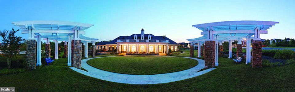 EAGLES POINTE - Residential