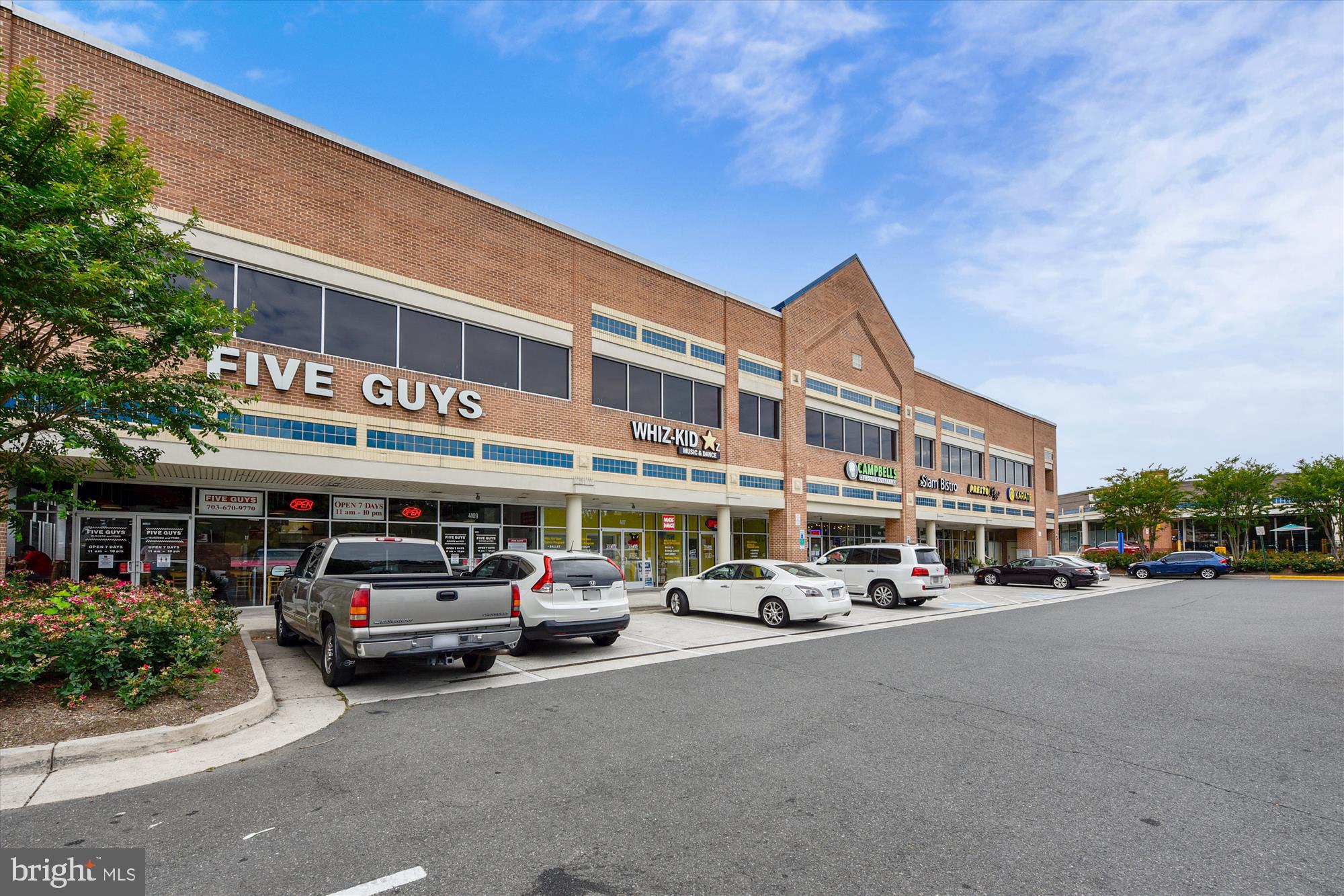 EAGLES POINTE - Residential