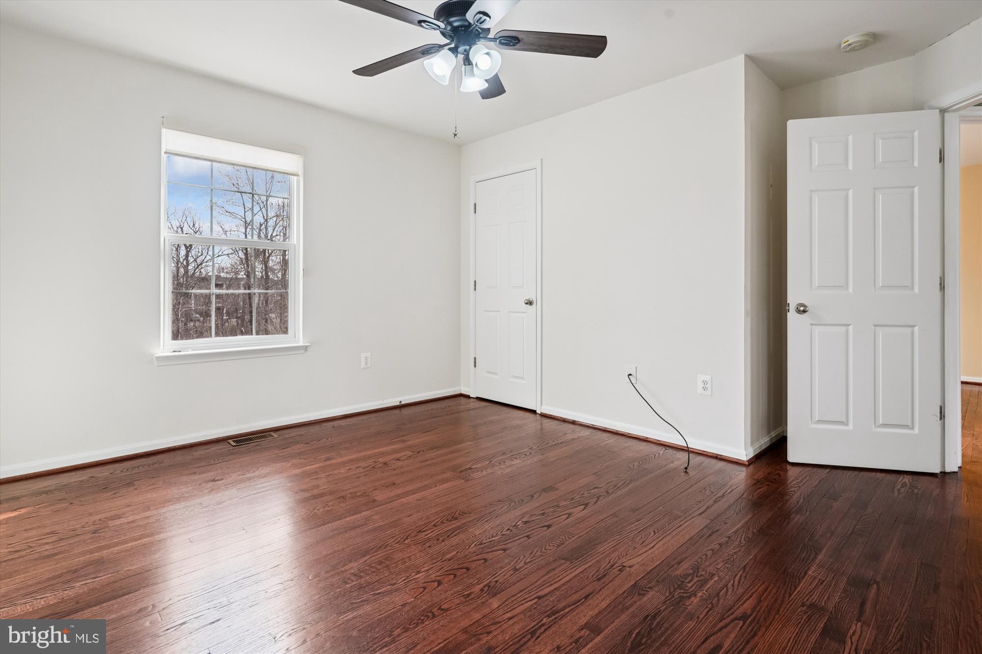 EAGLES POINTE - Residential