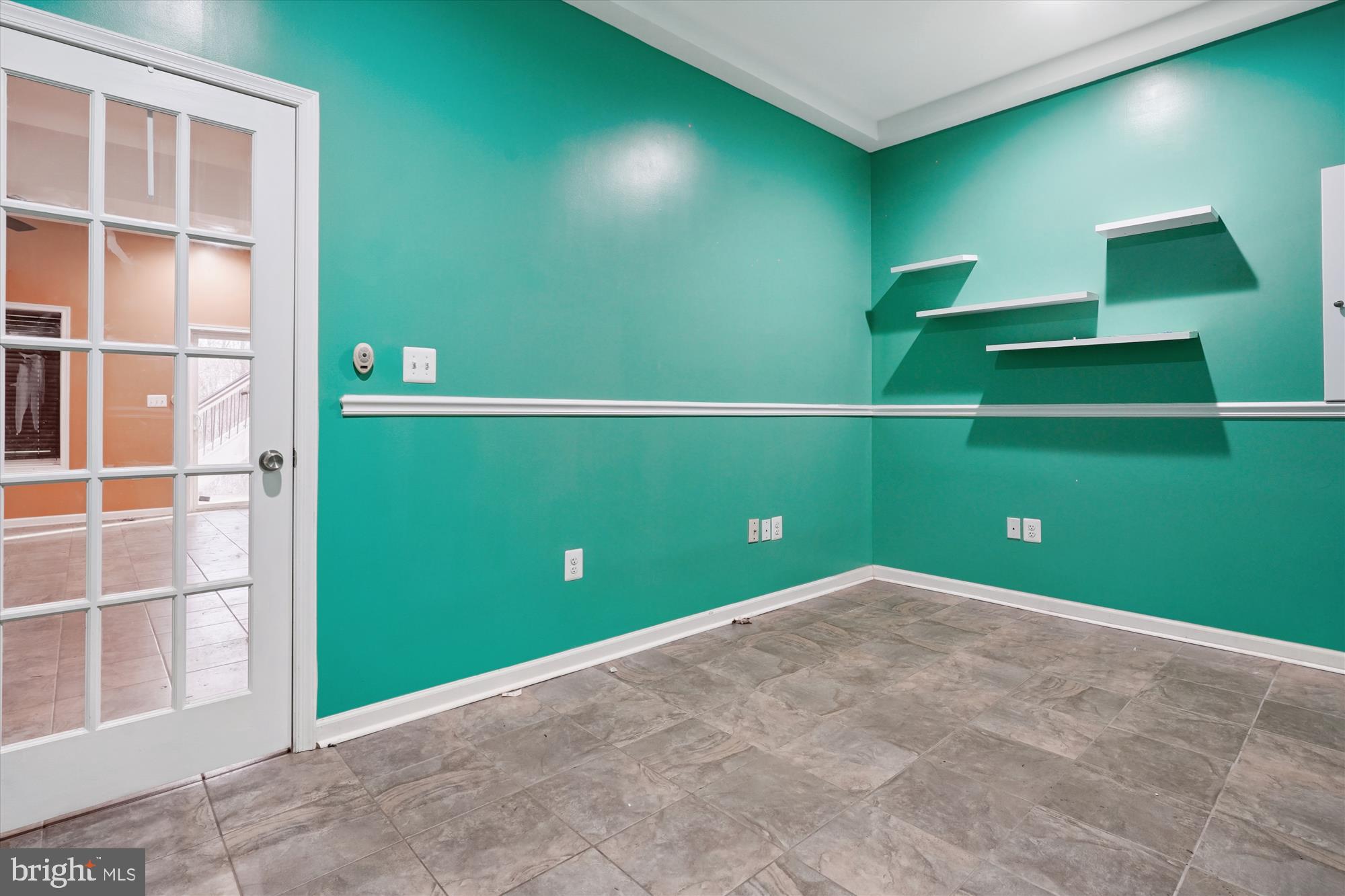 EAGLES POINTE - Residential