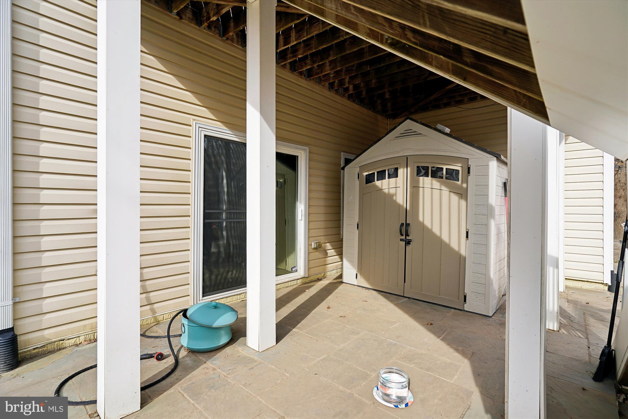 EAGLES POINTE - Residential