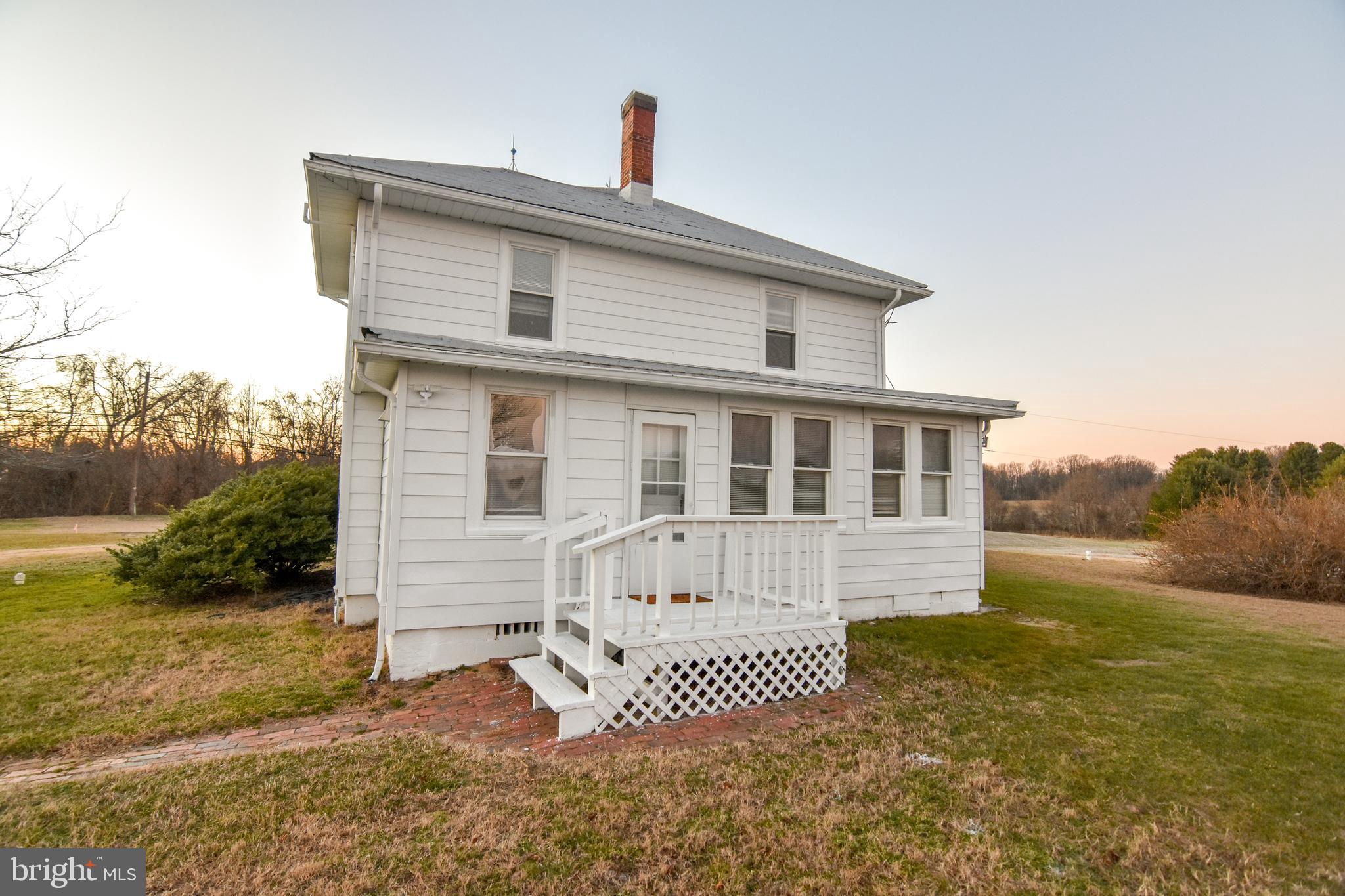 REGULARS - Residential Lease