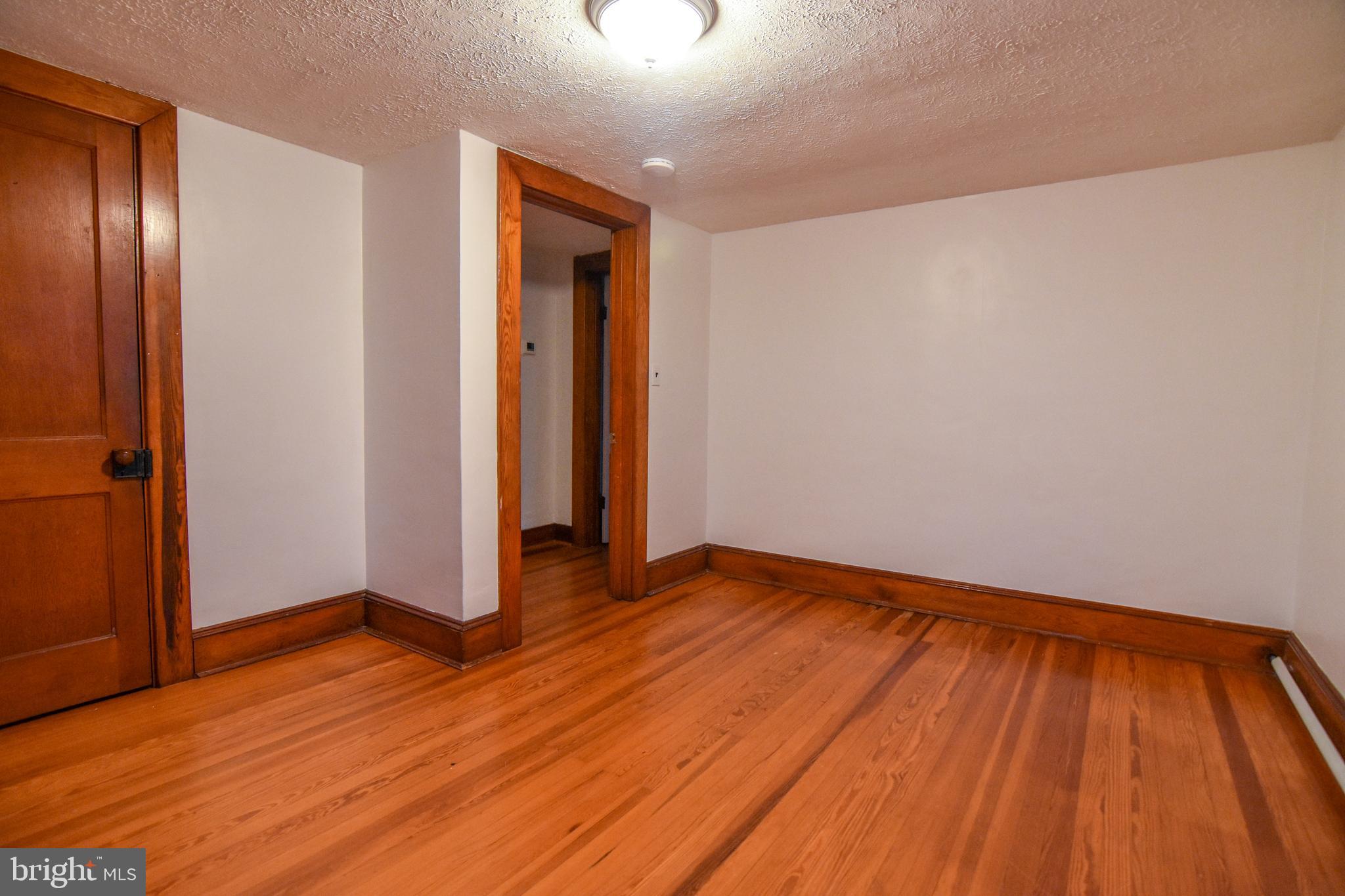 REGULARS - Residential Lease