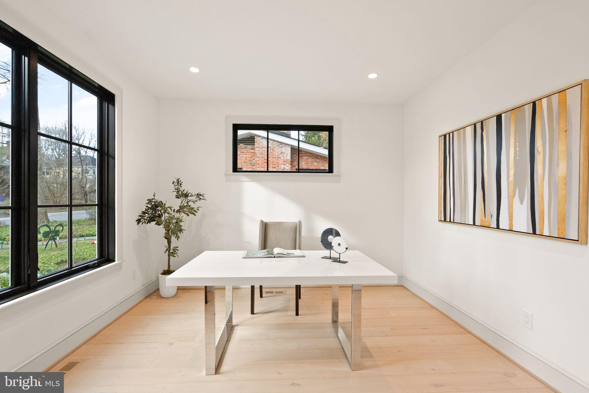 GARRETT PARK - Residential