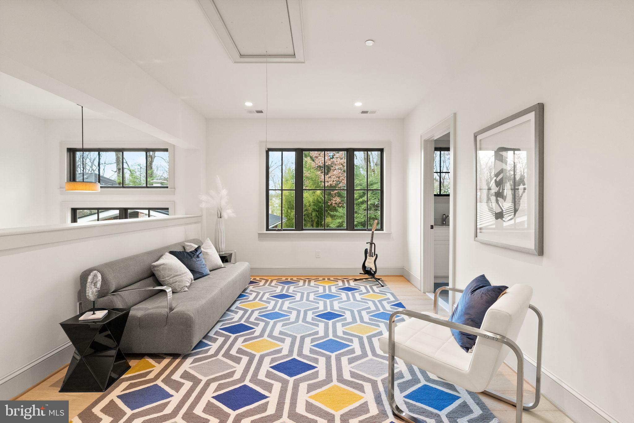 GARRETT PARK - Residential