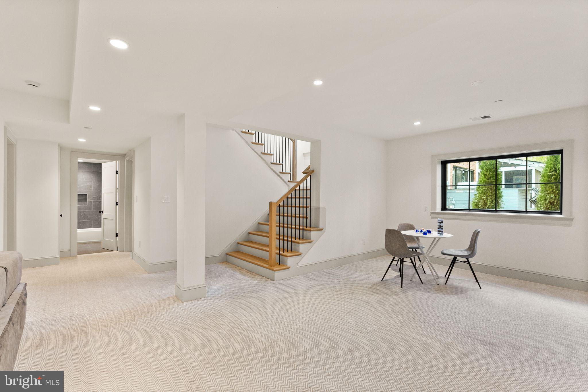 GARRETT PARK - Residential