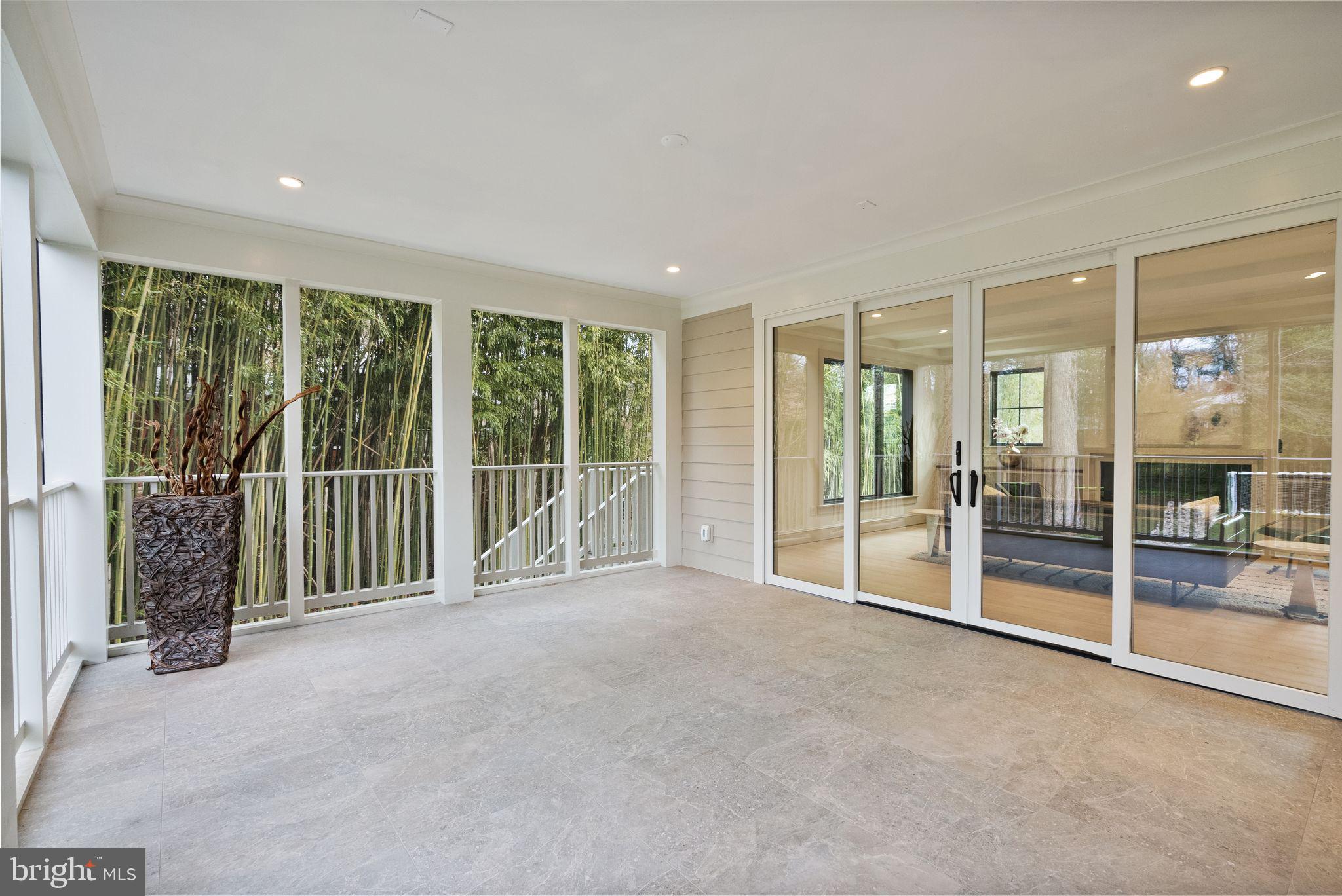 GARRETT PARK - Residential