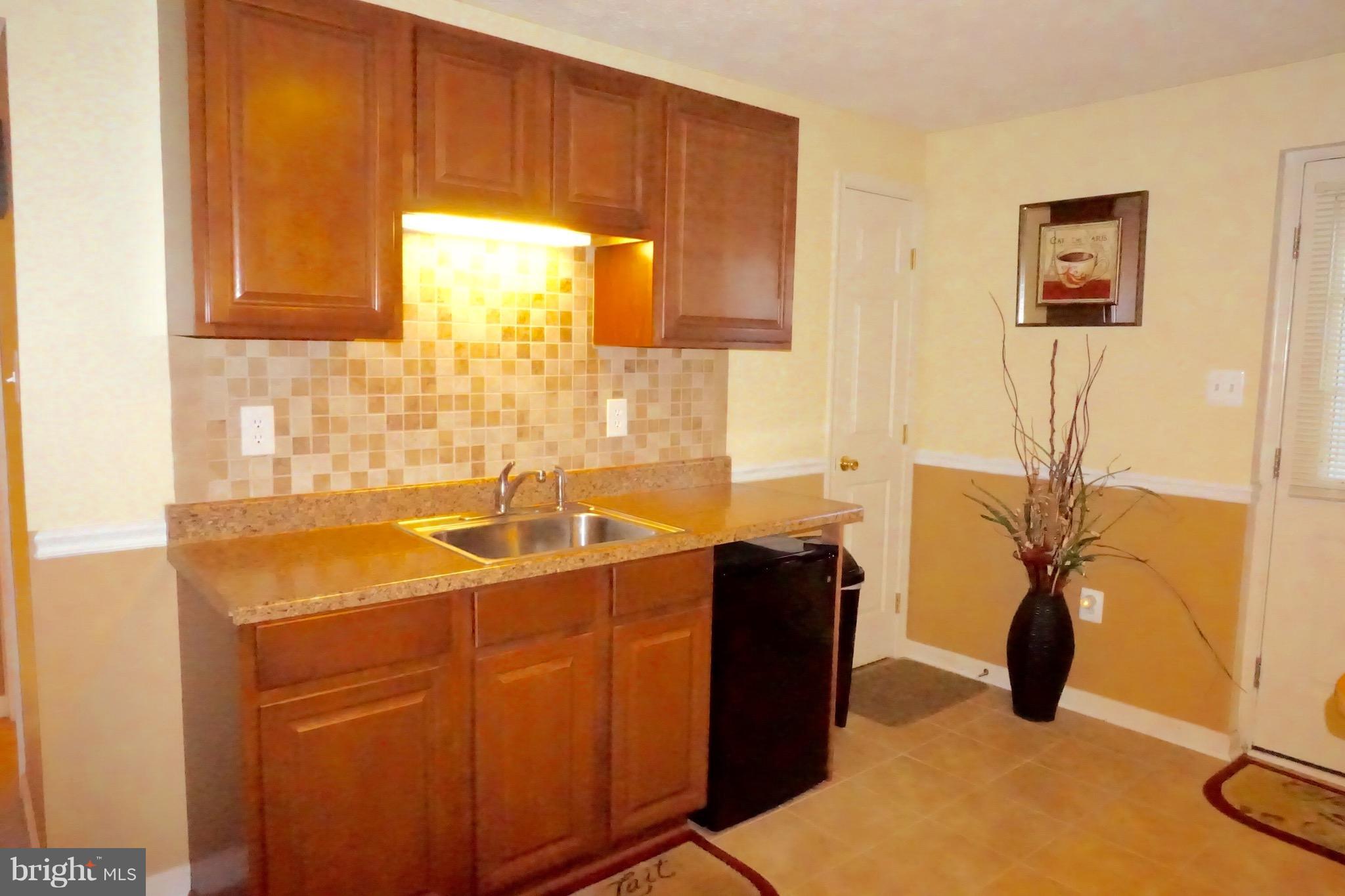 WAYSIDE VILLAGE - Residential