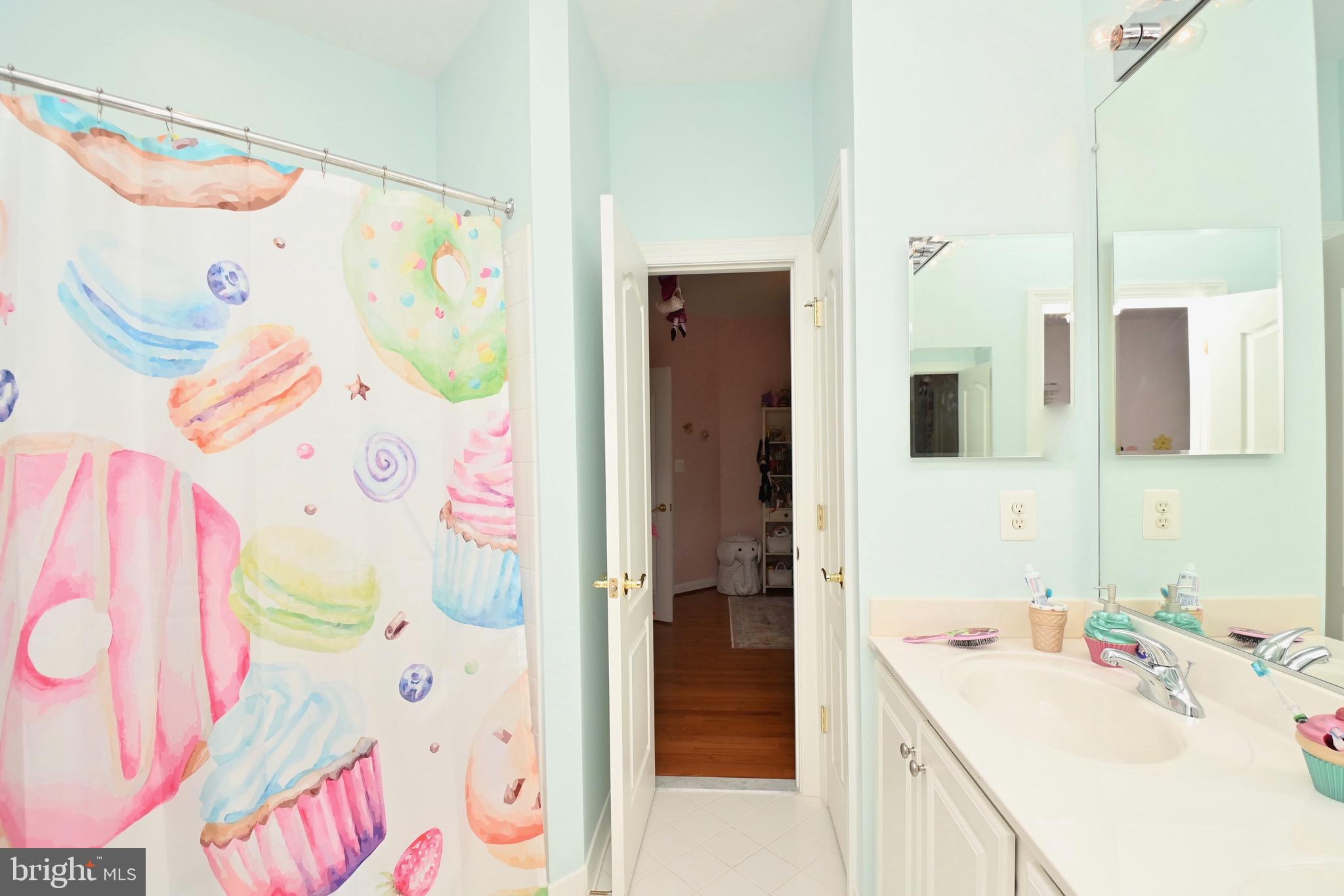 LAKE BARCROFT - Residential Lease